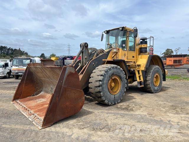 Volvo L180E Gumikerekes homlokrakodók