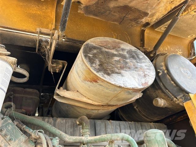 Volvo L180E Gumikerekes homlokrakodók