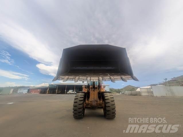Volvo L260H Gumikerekes homlokrakodók