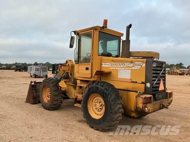 Volvo L50C Gumikerekes homlokrakodók