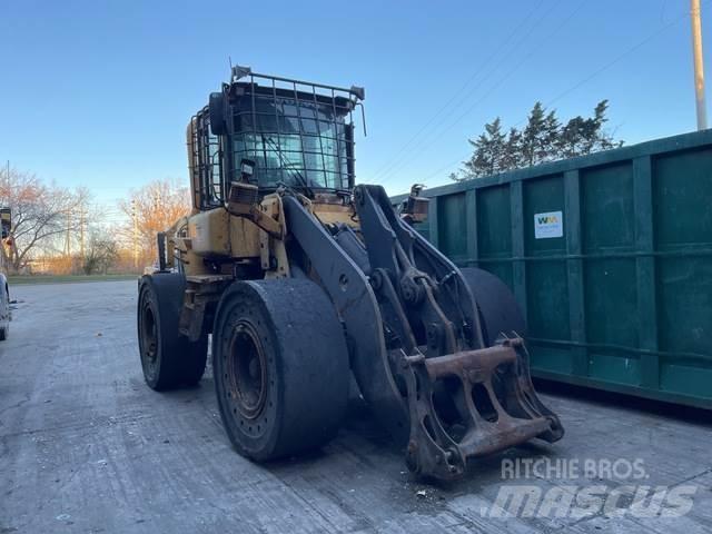 Volvo L90E Gumikerekes homlokrakodók