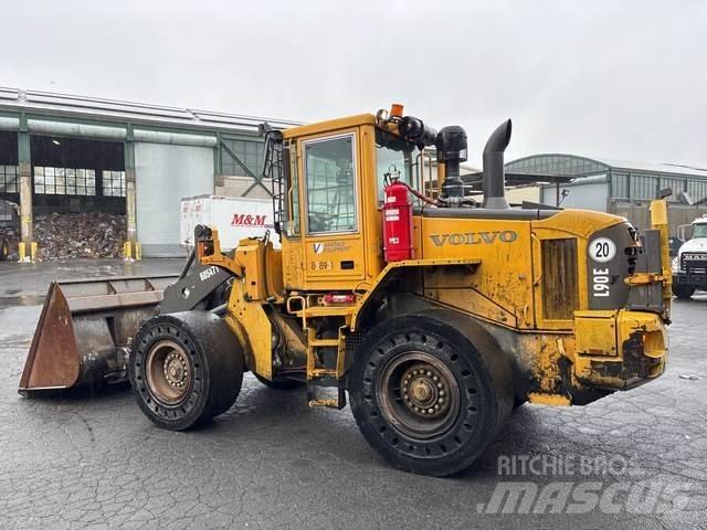 Volvo L90E Gumikerekes homlokrakodók