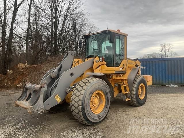 Volvo L90F Gumikerekes homlokrakodók
