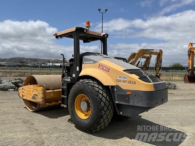 Volvo SD115 Egydobos hengerek