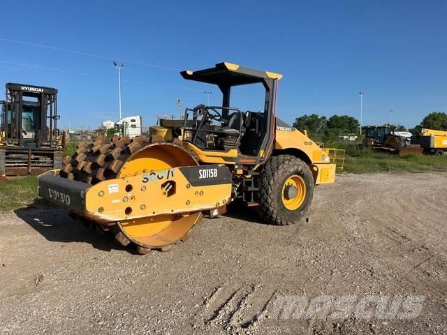 Volvo SD115B Egydobos hengerek