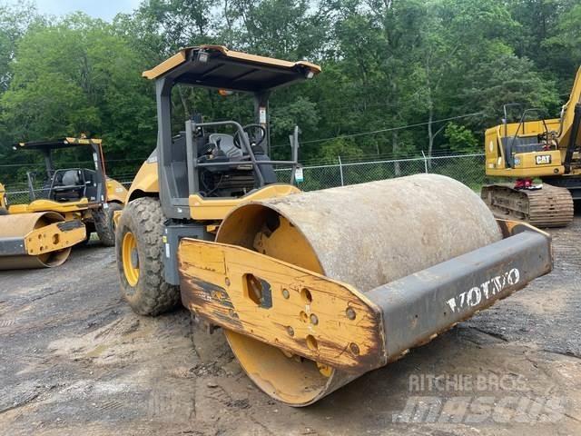 Volvo SD115B Egydobos hengerek
