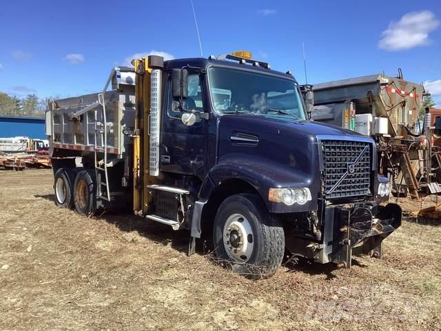 Volvo VHD Billenő teherautók