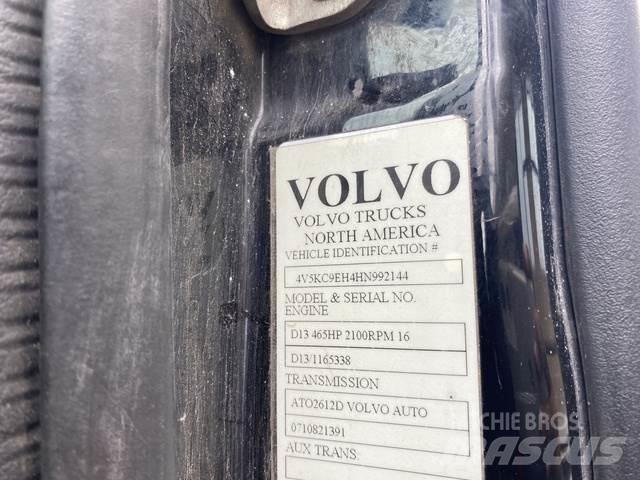 Volvo VHD64F Vezetőfülke és belső tartozékok