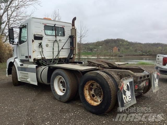 Volvo VNL Nyergesvontatók