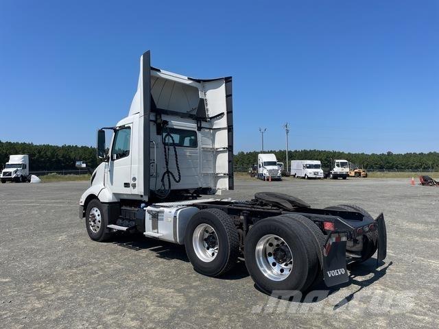 Volvo VNL Nyergesvontatók