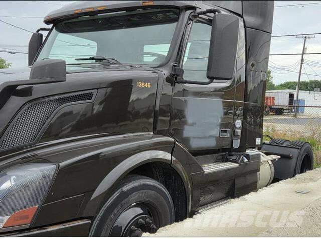 Volvo VNL Nyergesvontatók