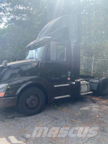 Volvo VNL Nyergesvontatók