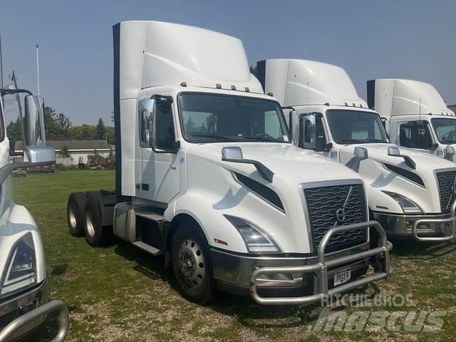 Volvo VNL 300 Nyergesvontatók