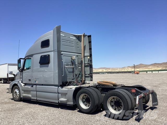 Volvo VNL64780 Nyergesvontatók