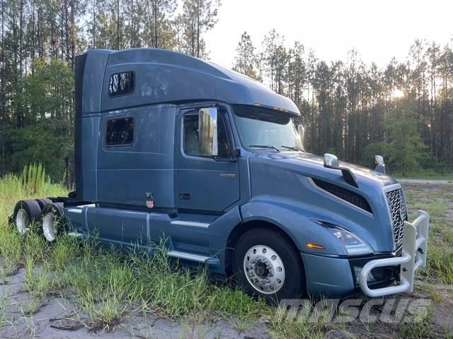 Volvo VNL860 Nyergesvontatók