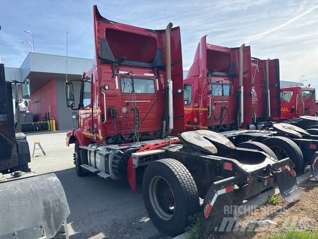 Volvo VNM42T Nyergesvontatók