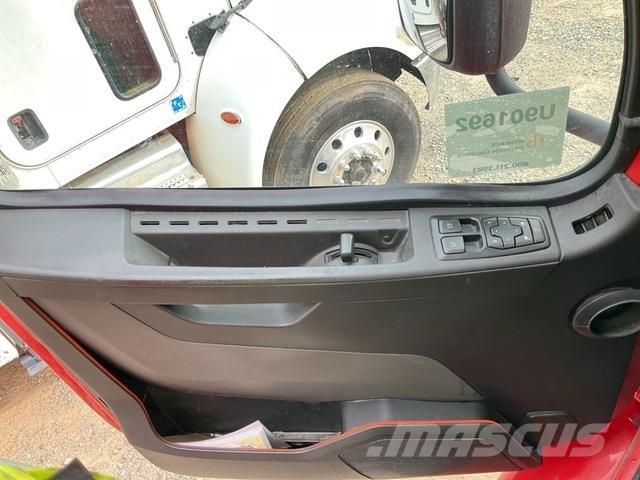 Volvo VNR Nyergesvontatók