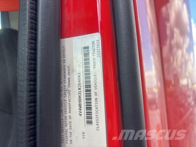 Volvo VNR Nyergesvontatók