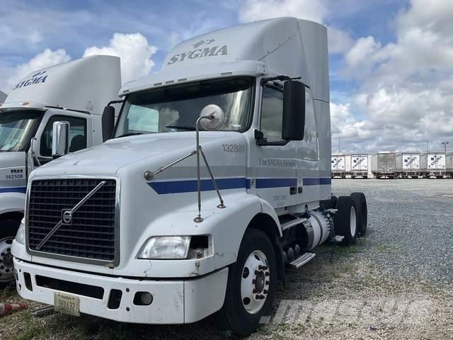 Volvo VNR64T Nyergesvontatók