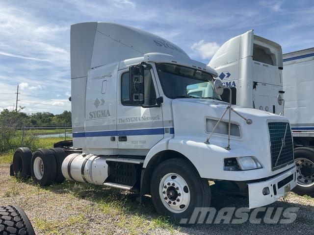 Volvo VNR64T Nyergesvontatók