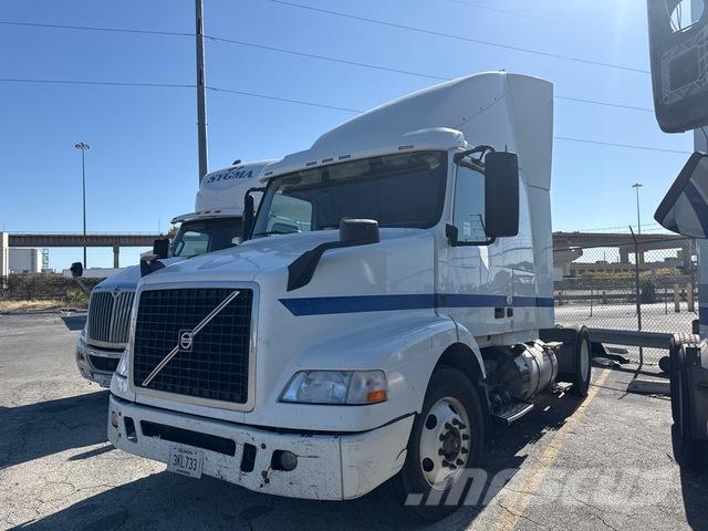 Volvo VNR64T Nyergesvontatók