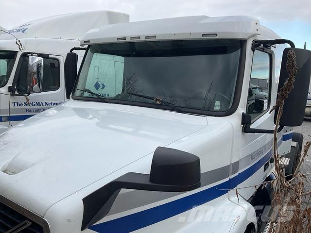 Volvo VNR64T Nyergesvontatók