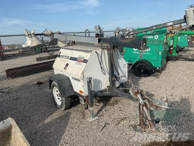 Wacker LT4 Fénytornyok