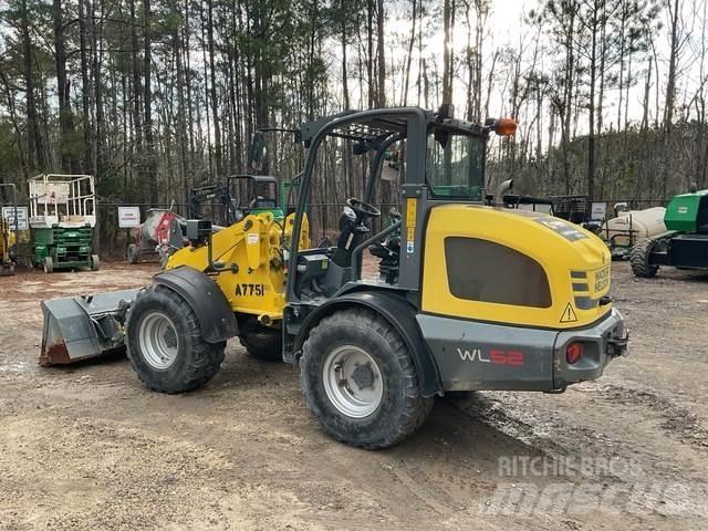 Wacker WL52 Gumikerekes homlokrakodók