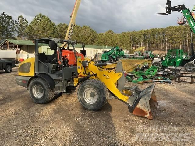 Wacker WL52 Gumikerekes homlokrakodók