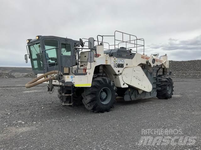 Wirtgen 2400 Talajtömörítő gépek