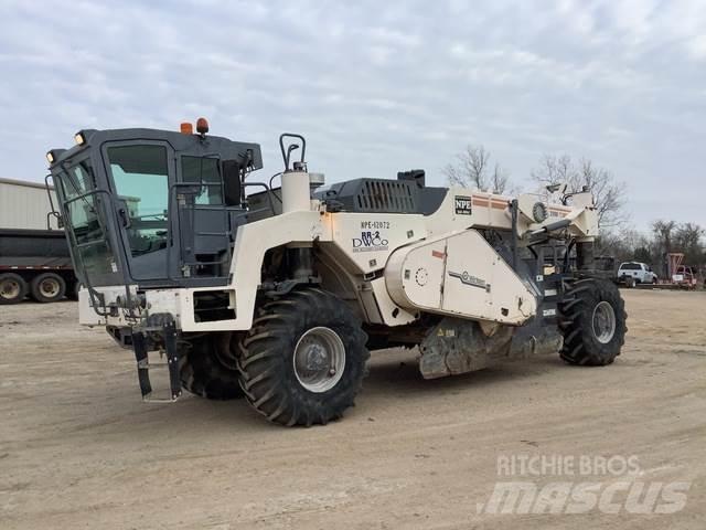 Wirtgen WR2000 Talajtömörítő gépek