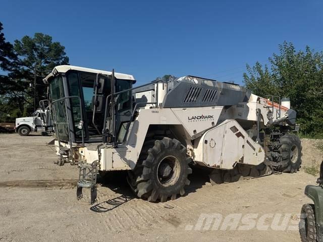 Wirtgen WR240i Talajtömörítő gépek