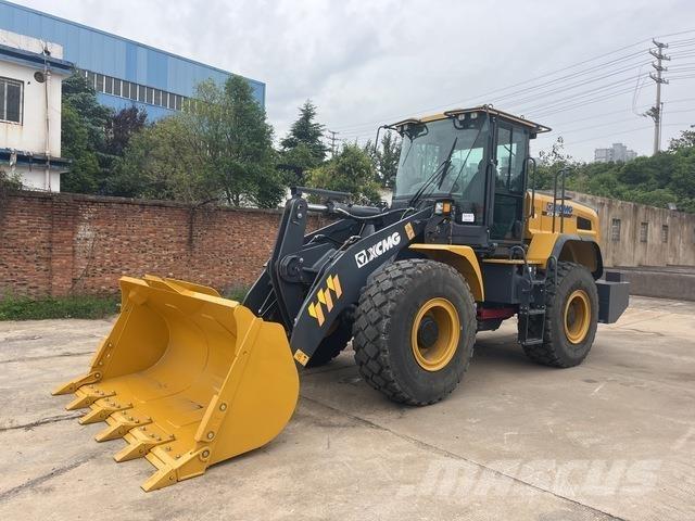 XCMG XC938U Gumikerekes homlokrakodók