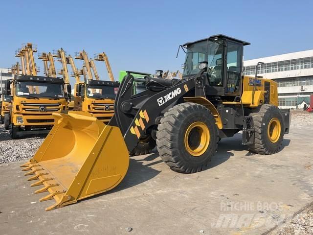 XCMG XC956 Gumikerekes homlokrakodók