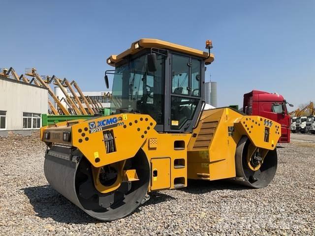 XCMG XD133E Ikerdobos hengerek