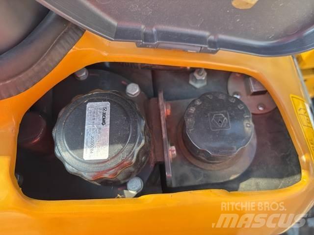 XCMG XE17U Mini kotrók < 7t