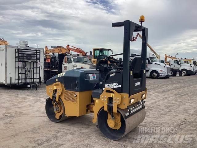 XCMG XMR303S Ikerdobos hengerek