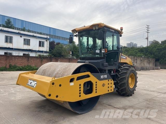 XCMG XS115 Egydobos hengerek