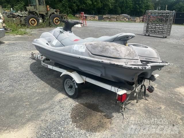 Yamaha  munkacsónakok/uszályok