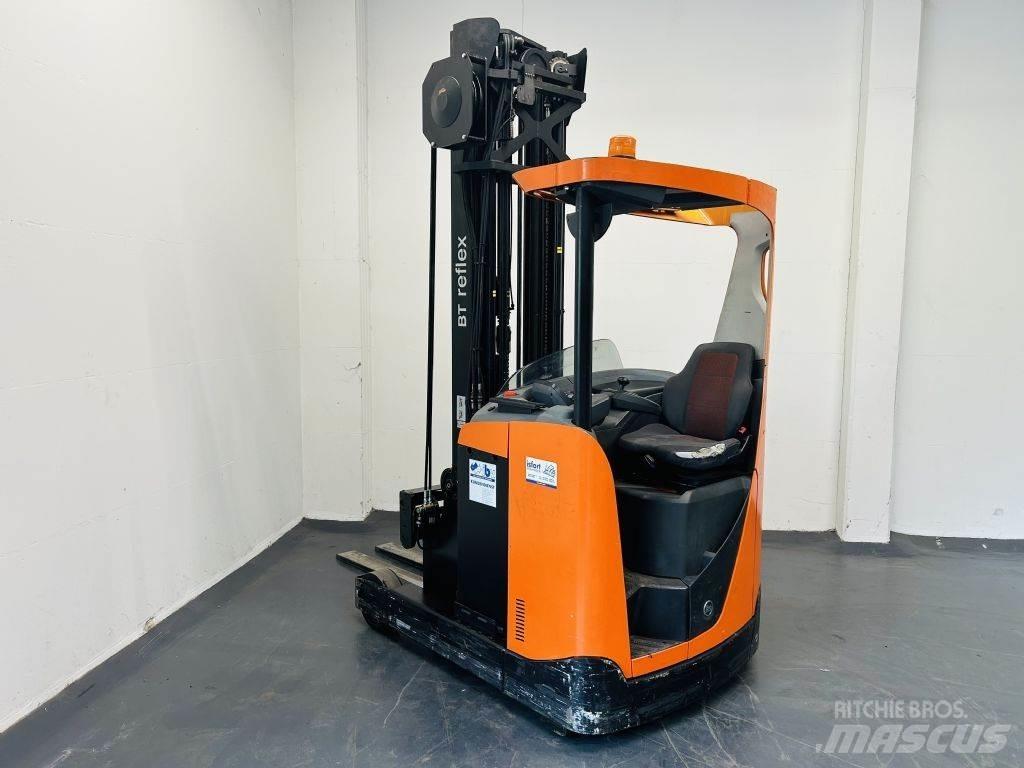 BT RRE160 Tolóoszlopos targonca