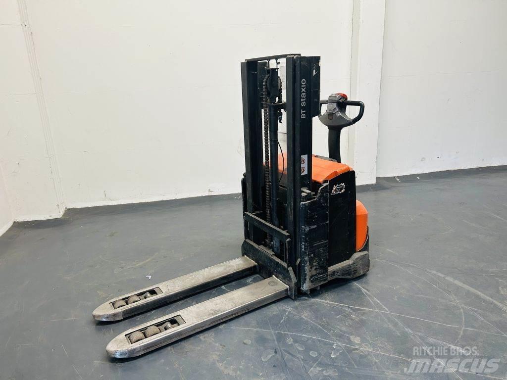 BT SWE200D Gyalogkíséretű targonca