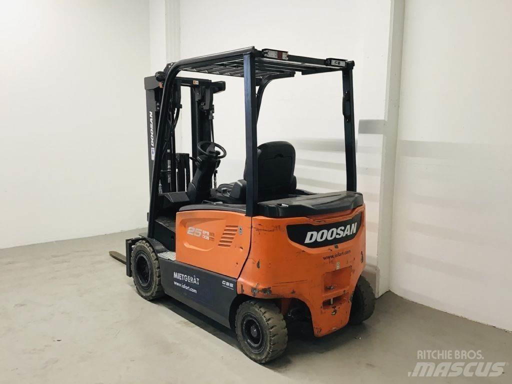 Doosan B25X-7 Elektromos targoncák