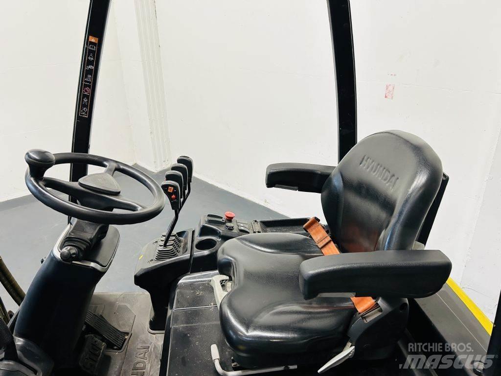 Hyundai 15BT-9 Elektromos targoncák