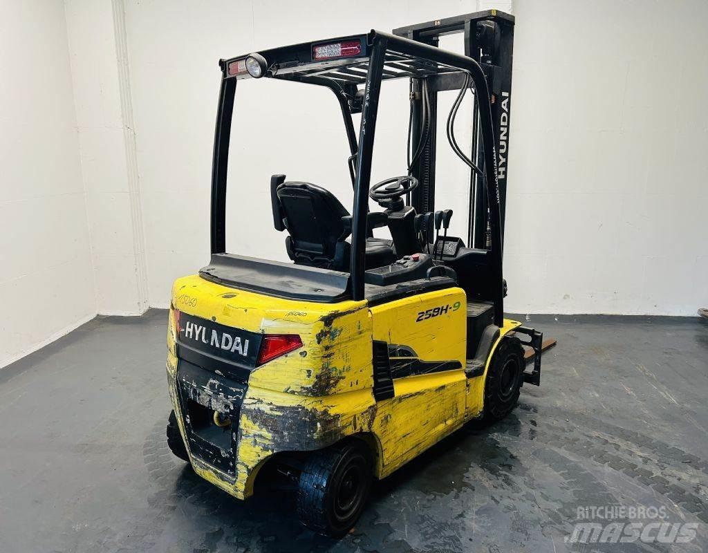 Hyundai 25BH-9 Elektromos targoncák