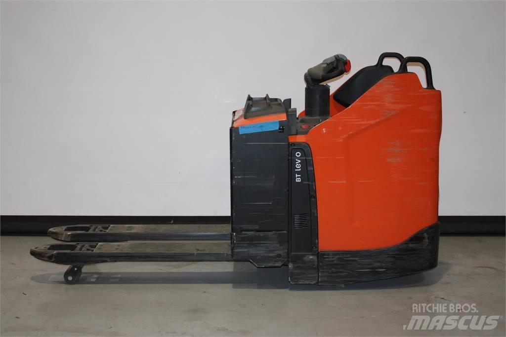 Toyota LPE220 Alacsony emelőkocsi