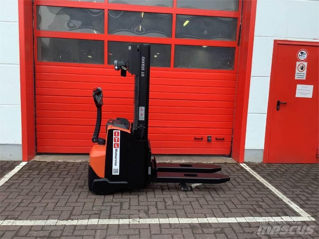Toyota SWE120L Gyalogkíséretű targonca