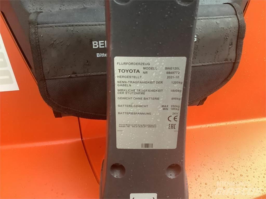 Toyota SWE120L Gyalogkíséretű targonca