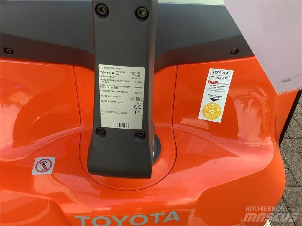 Toyota SWE145L Gyalogkíséretű targonca