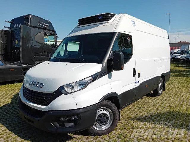Iveco 35S16 Hűtős