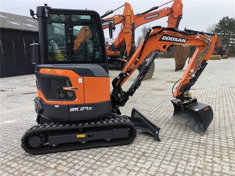 Doosan DX27Z-7 Mini kotrók < 7t